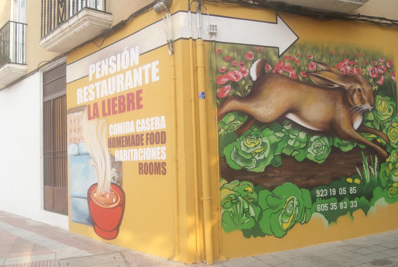 Pension Restaurante La Liebre Salamanca Eksteriør bilde